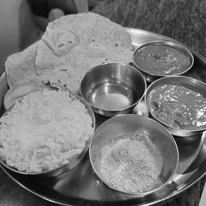 Jowar Roti Veg Meal [bc]