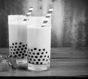 Strawberry & Cookie Bubble Tea