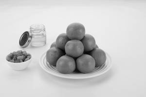 Besan Ladoo