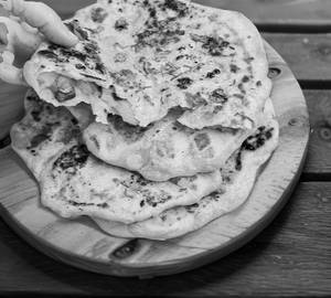 Stuff naan roti