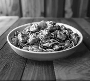 Chicken schezwan noodles