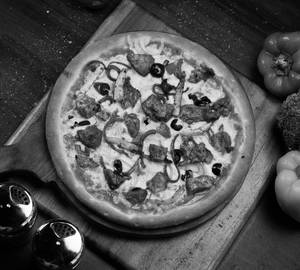 Chicken Tikka Pizza