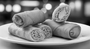 1 pcs Double Egg Roll + 1 pcs Chicken Egg Roll