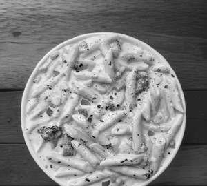 White sause pasta