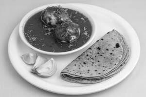 Masala egg curry with roti