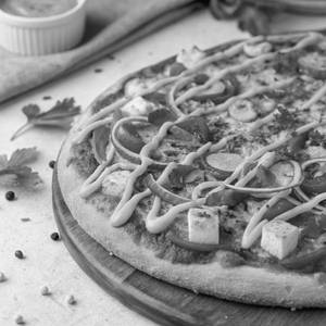 Lr Tandoori Paneer Pizza