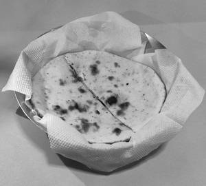Khasta Ajwaini Roti