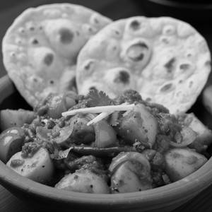 Aloo Do Pyaza with 2 pcs Roti                                   