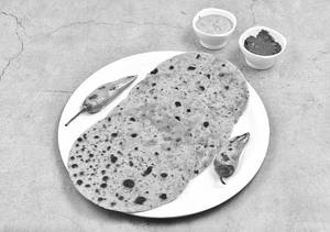 5 Piece Thepla With Dahi Nd Special Garlic Chutny