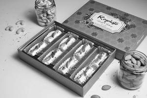 Khoya Badam Roll