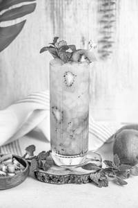 Kiwi mint