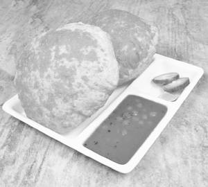 Chole Bhature ( 2 Bhature)