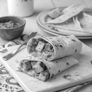 Paneer Tikka Cheese Roll