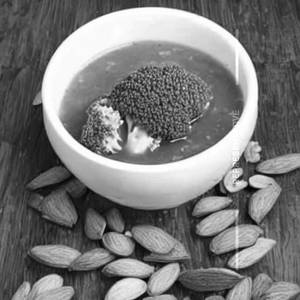Broccoli & Almond Soup