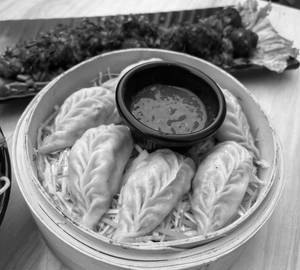Paneer Steam  Momos [White]