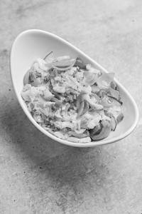 Cantonese Gravy Noodles (Veg)[Serves 1-2]