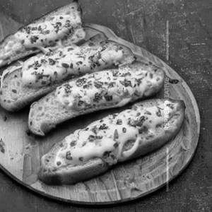 Cheese Chilly Garlic Bread