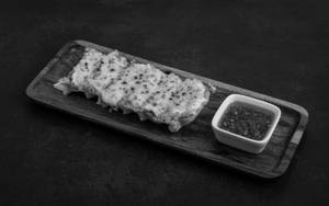 Baked Paneer & Vegetable Cheesemo (6 Pcs)