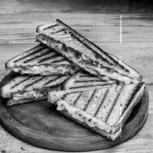 Grill Cheese Onion Garlic Sandwich