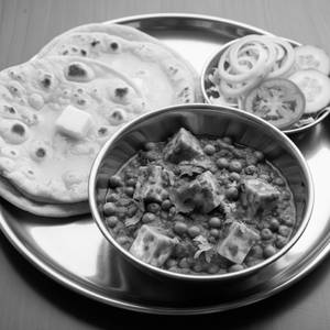 Home Style Matar Paneer With 2 Butter Roti & Salad