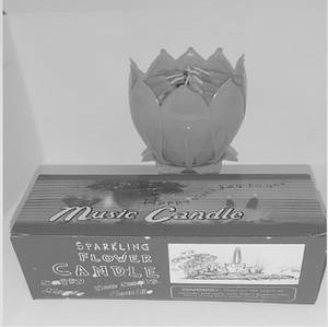 Lotas Candle