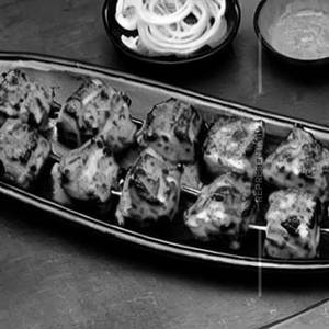 Purani Dilli Paneer Tikka (250 g)