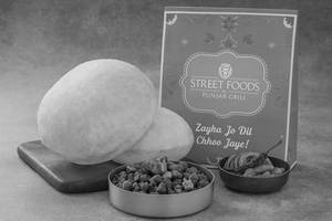 Chole Bhature (2 Pcs)