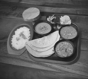 Deluxe Thali