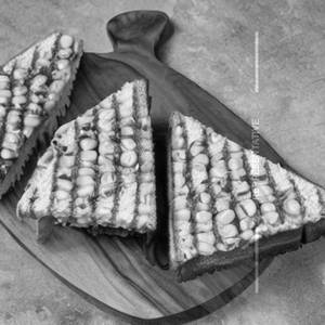 Corn chess sandwich