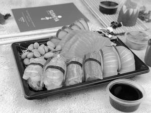 Sakana Mori Box (9 Pcs)