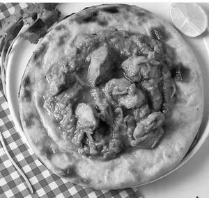 Kulcha (2pc) + Chicken Hyderabadi Gravy