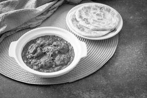 Chicken Masala + 2 Butter Roti + Jeera Rice