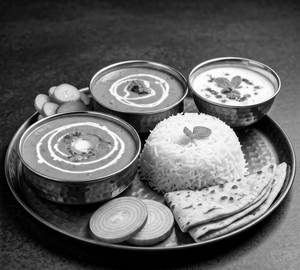 Shahi Paneer Thali