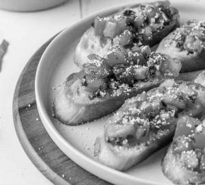 Classic Italian Tomato Bruschetta