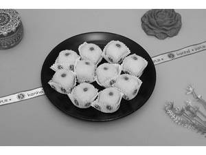 Coconut Ladoo