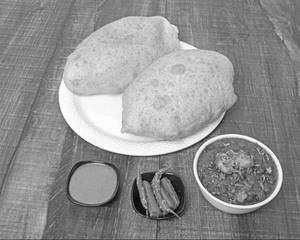 Chole Bhature [2 Bhature]
