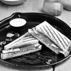 Veg.club Grilled Sandwich