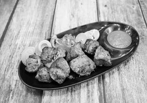 Green Tikka | 10 Pieces