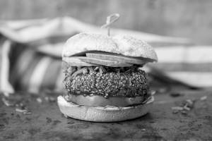 Herb 'n' Heat Burger