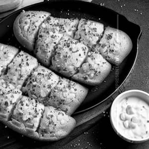 Sweet Corn Garlic Bread  