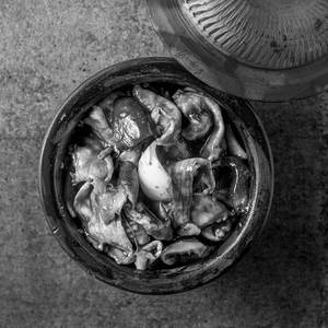 Clay Pot Braised Chicken With Mushroom