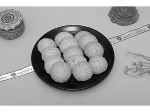 Ajwain Phool Biscuit 300 Gms