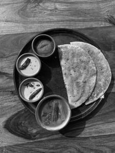 Ghee Podi Uttapam