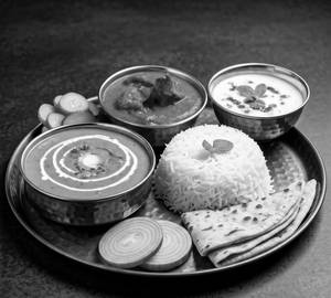 Tawa Chaap Thali