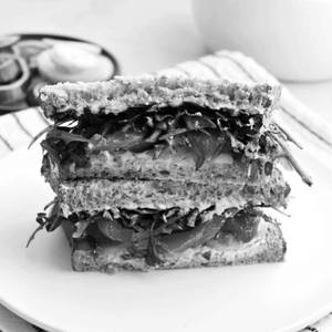 Spinkey Veggies Sandwich