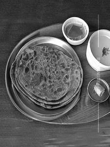 Amritsari Paratha           