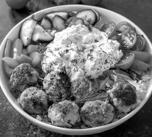 Italian Chicken Meatballs Salad