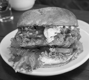 Wing Go Fried Chicken Burger