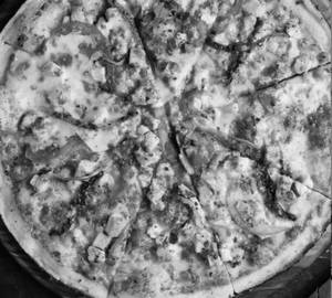 Grilled Chicken Pizza
