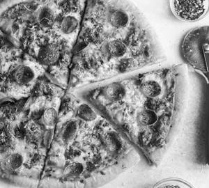 Henhouse Pizza [Large, 12 Inches]
